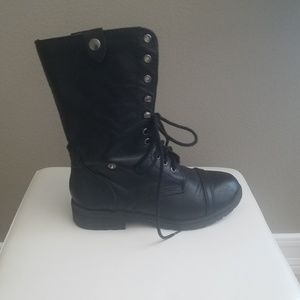 Combat Boots - Tillys